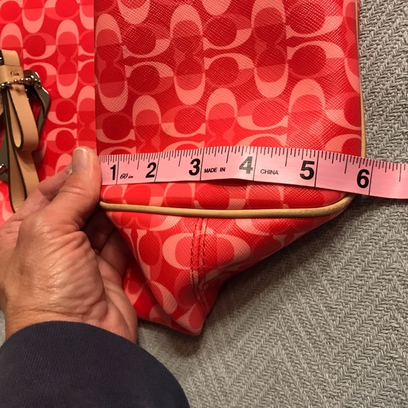 Coach Tote Bag - Picture 6 of 8